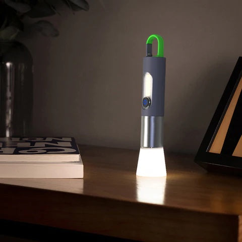 Zoomable rechargeable torch image 1