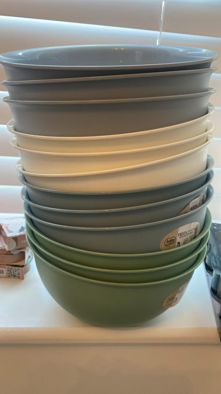 Plastic bowl image 1