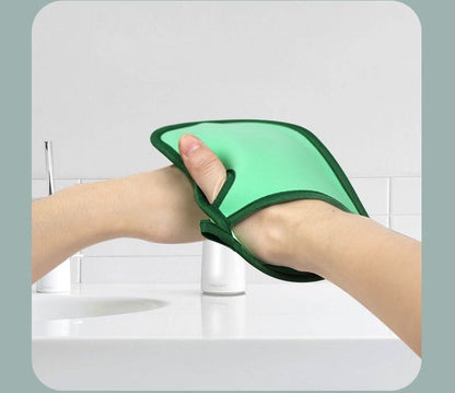 Exfoliating bath mitt