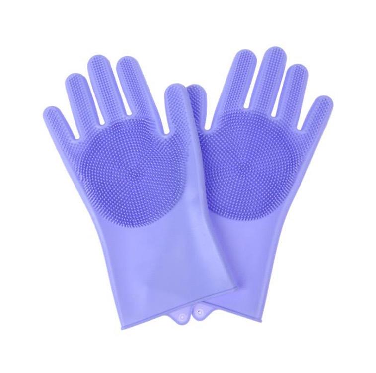 Silicone scrubbing gloves
