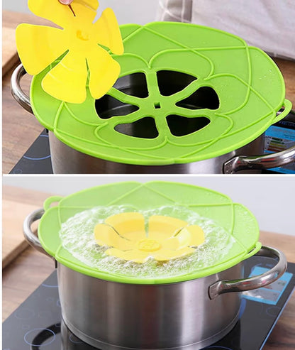 2-Piece silicone boil over spill stopper lid set with 3 pan protectors