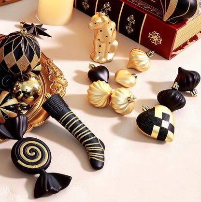 Luxury Christmas bauble set - 145 piece black/gold