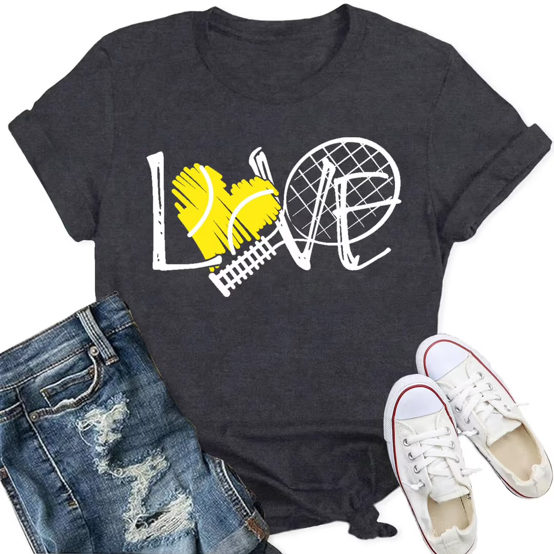 Women’s tennis heart graphic T-shirt - size large.