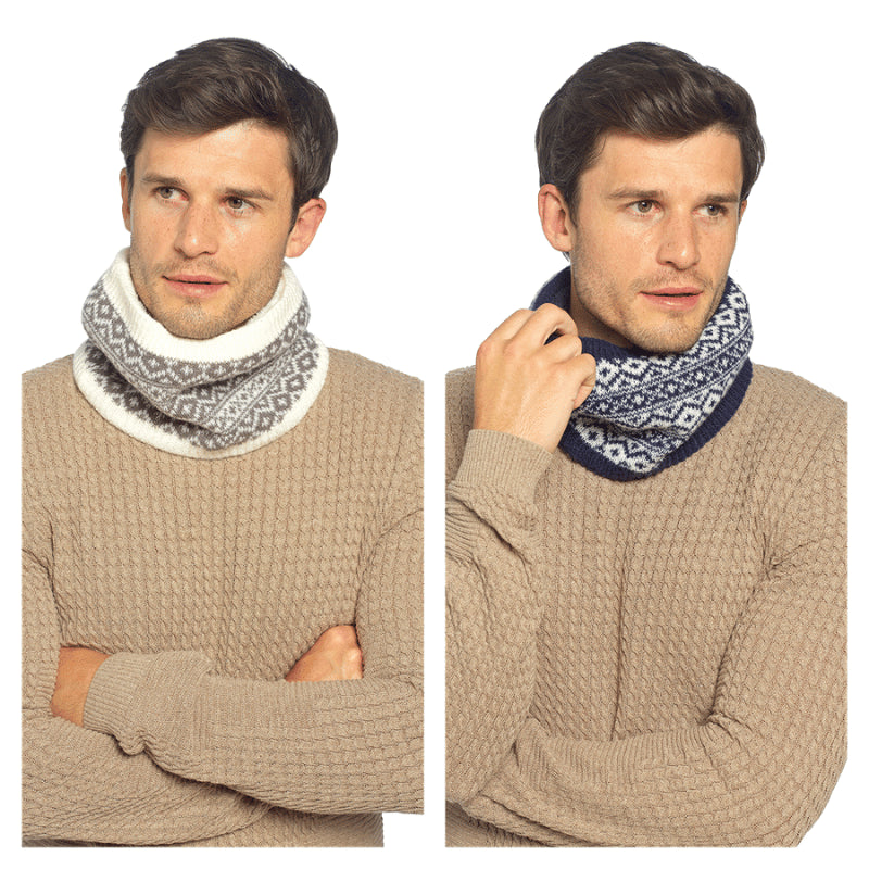 Adults fairisle knitted neck warmer.